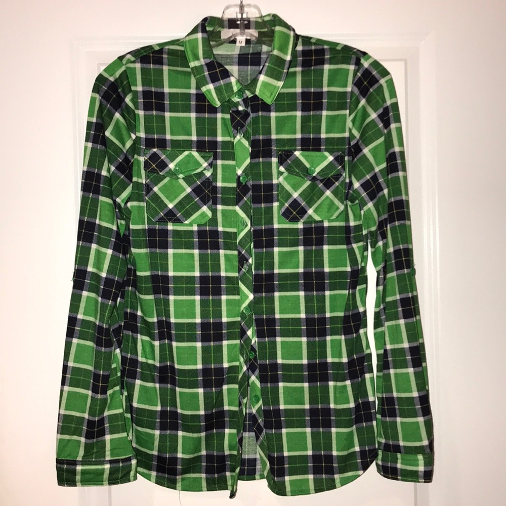 Size medium green and black plaid flannel shirt